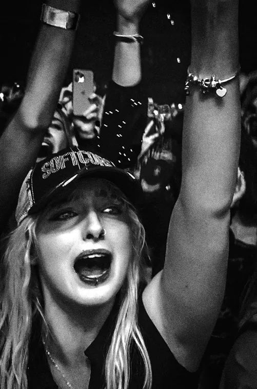 The Neighbourhood crowd at the barrier, live music photography by GLiTCHED ViSUALS