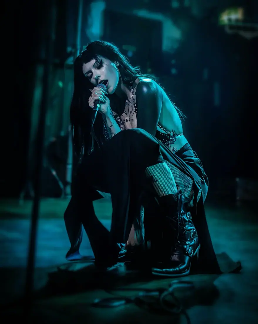 Harpy performing live, concert photography by GLiTCHED ViSUALS