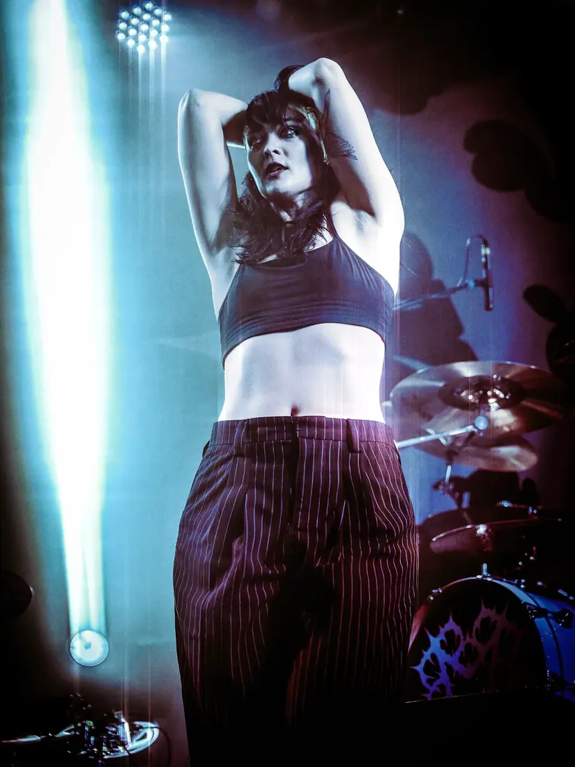 Saint Agnes performing live, concert photography by GLiTCHED ViSUALS