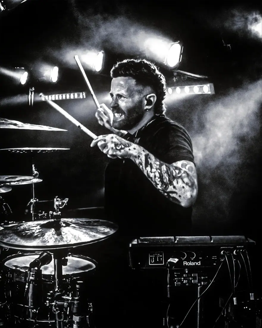 Tropic Gold performing live, concert photography by GLiTCHED ViSUALS